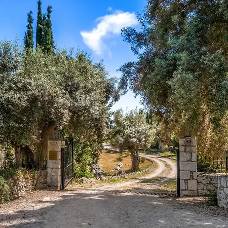 Villa Kronos Estate Lefkada - 5 Star Luxury