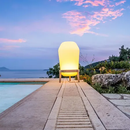 Kronos Estate Lefkada - 5 Star Luxury Villa Mikros Gialos